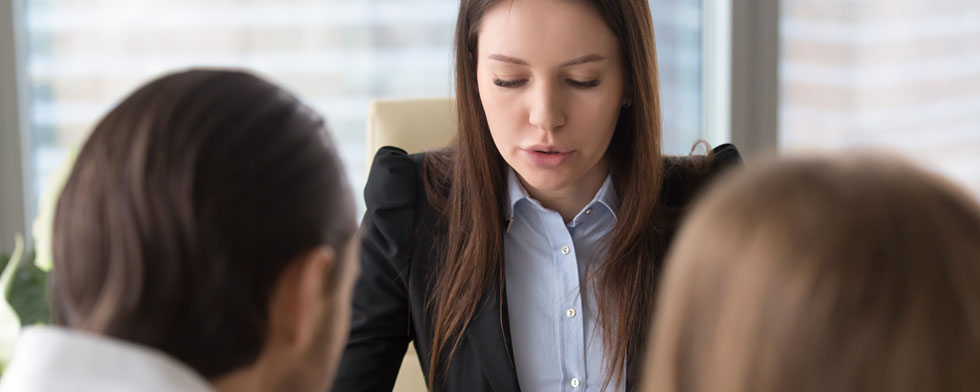 estate agent valuing your property